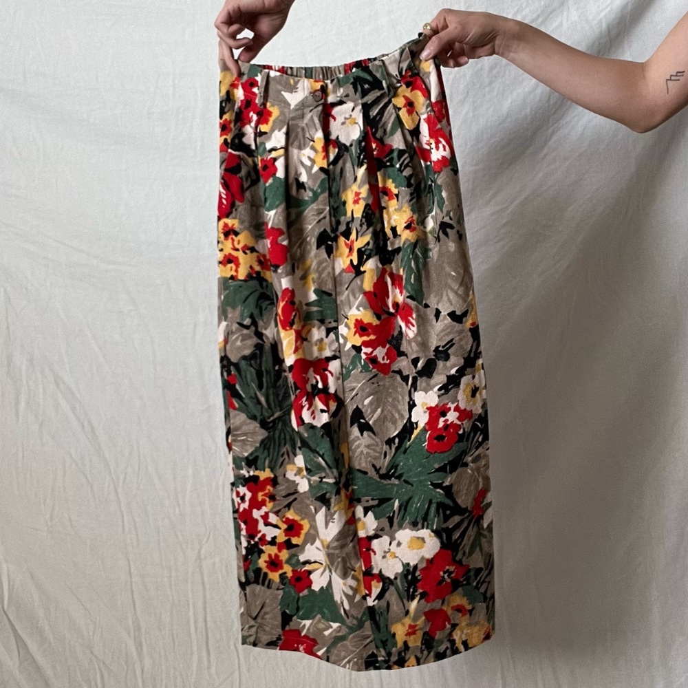 1970’s floral print 100% raw silk pleated long skirt